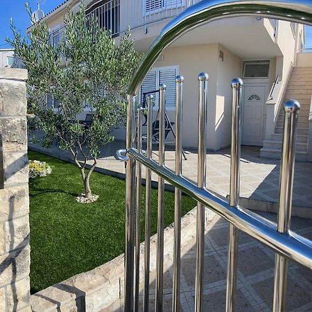 Apartman Danijela Vodice Exteriör bild