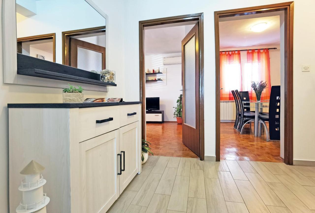 Apartman Danijela Vodice Exteriör bild