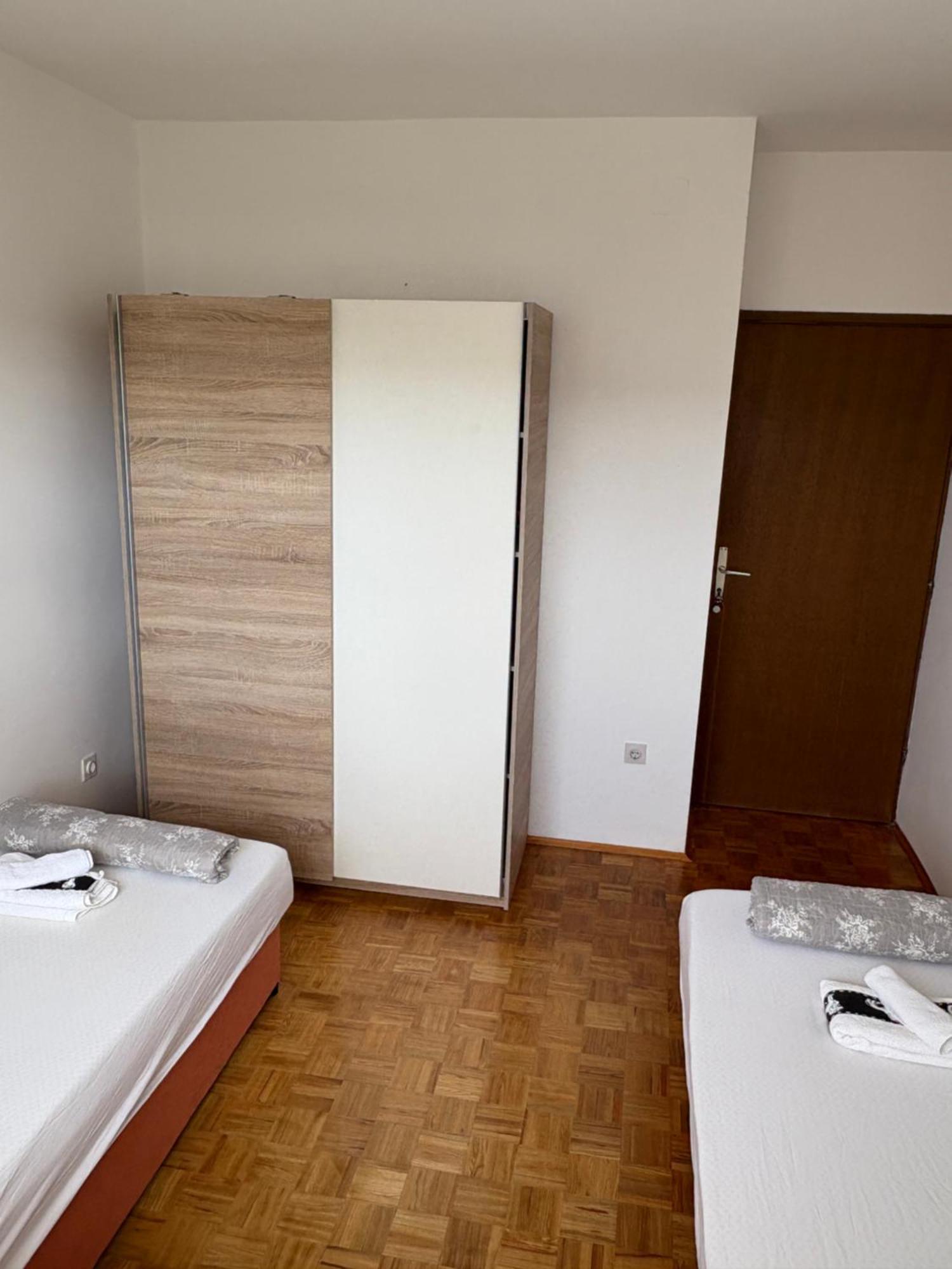 Apartman Danijela Vodice Exteriör bild
